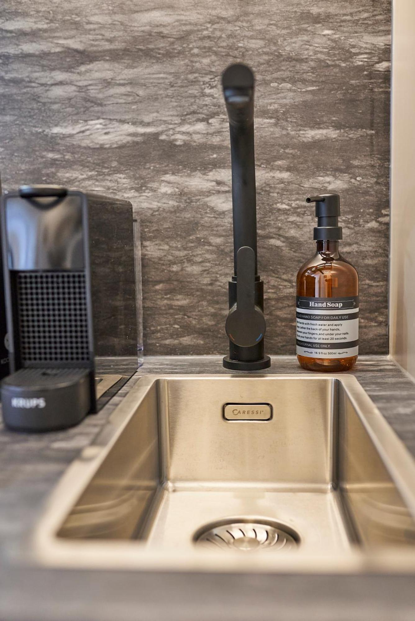 Nove Boutique Apartments Wenen Kamer foto